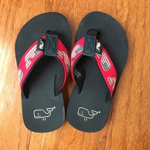 Vineyard Vines kids size 11 flip flops